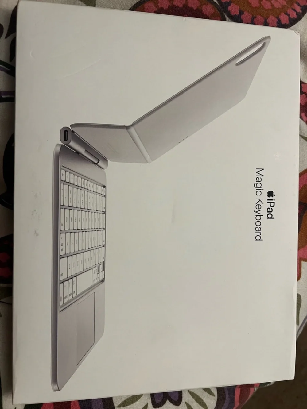 Magic Keyboard For iPad Pro 11-inch (M4) - Spanish (Latin America) - White